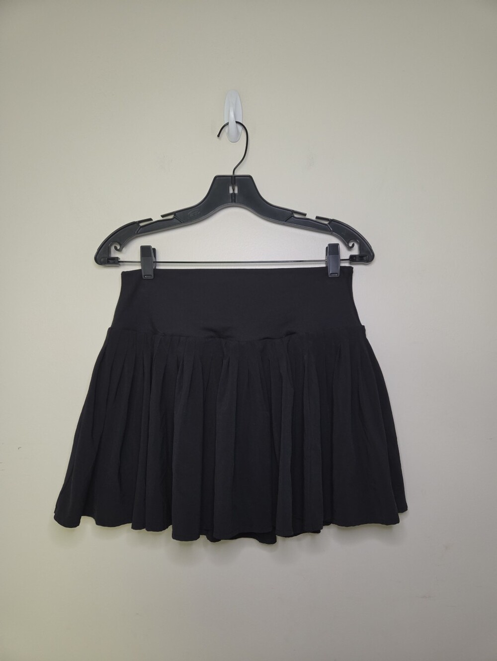 Women's All In Motion Black Pleated Skort Sz Medium